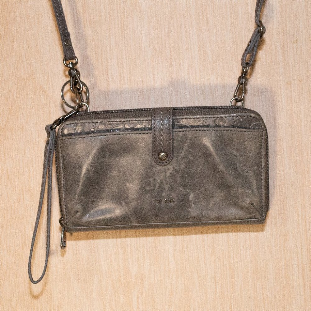 The Sak Olive Leather Convertible Wristlet Purse with Peace Sign Keychain, Fair
